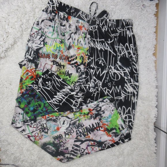 Collusion Unisex Graffiti Print pants - Picture 8 of 9